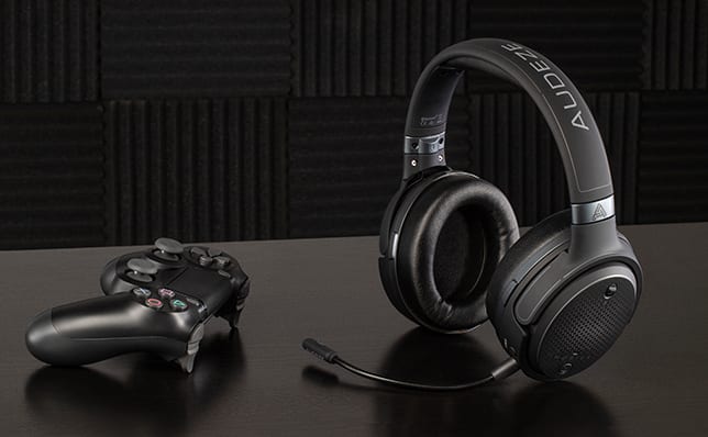 Audeze Mobius Team Carbon