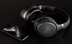 Audeze Mobius Team Carbon