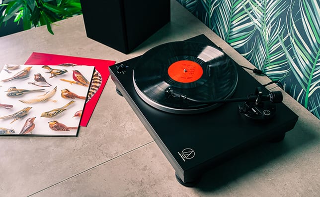 gramofon Audio-Technica AT-LP5X