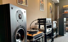 Audiolab 6000 i Audio Academy Phoebe III w salonie Q21