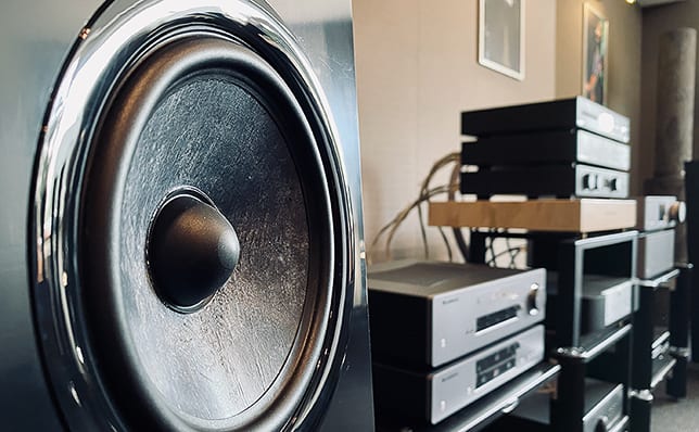 niezdefiniowano - Audiolab z Focal Chora w Q21