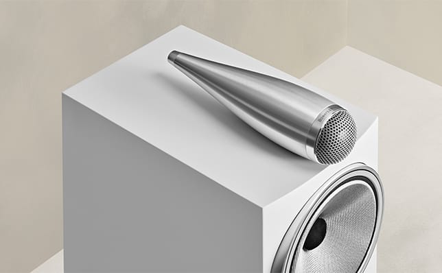 Bowers & Wilkins 700 S3