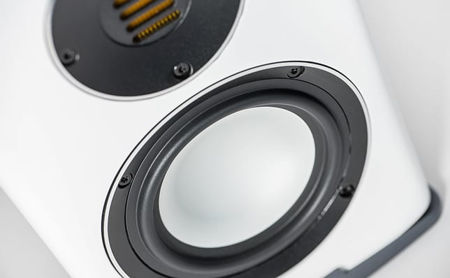 ELAC Carina