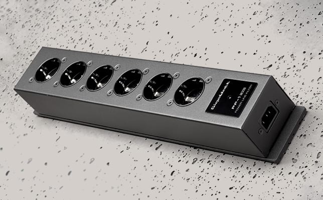 listwa zasilająca GigaWatt PF-1 EVO
