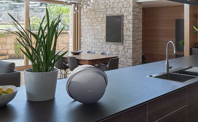 Harman Kardon Onyx Studio 7