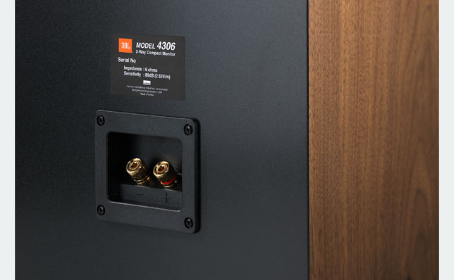 kolumny podstawkowe JBL 4306