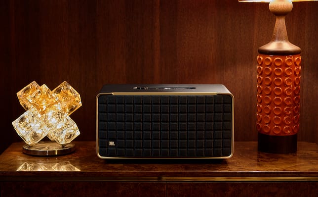 JBL Authentics 500