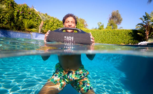 JBL Boombox 4