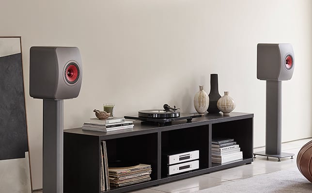 niezdefiniowano - KEF LS50 Meta w salonie Q21