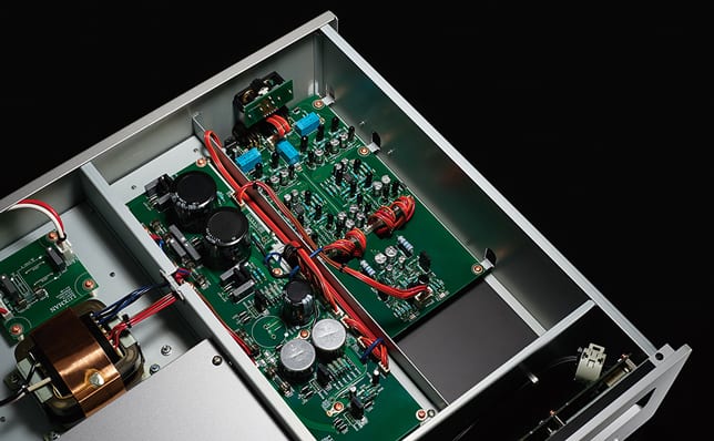 Luxman D-03X