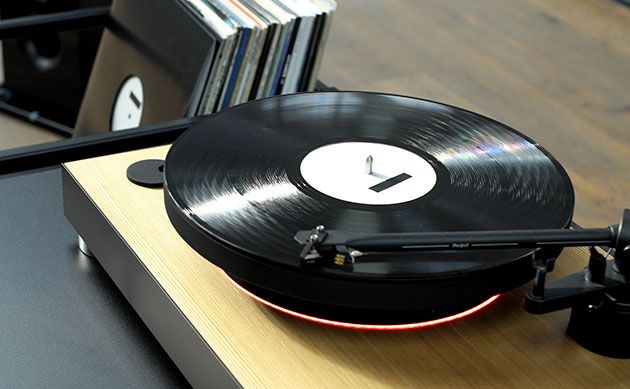MAG-LEV Audio w salonie Q21