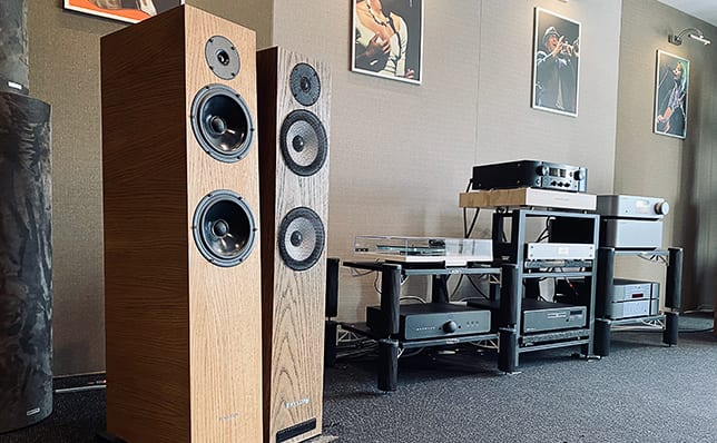 Marantz PM7000N i Pylon Audio Diamond 28 w Q21