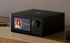 NAD C700 V2
