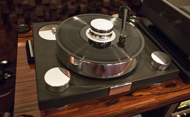 Premiera Accuphase E-480, C-2150, P-4500