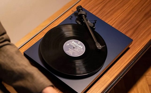 Pro-Ject Debut Carbon Evo w Q21