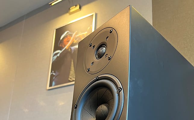 Pylon Audio Jasper 23 w Q21