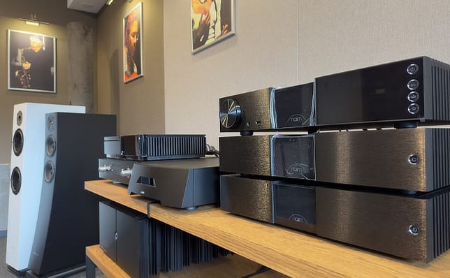 Pylon i Naim w Q21