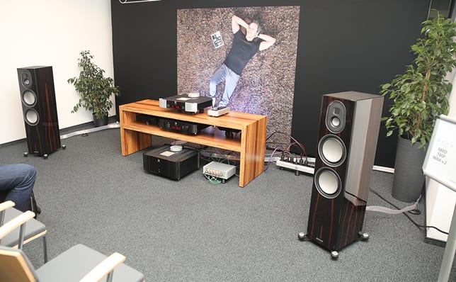 Audio Video Show 2019 - Moon