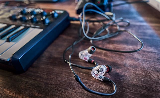 Sennheiser IE 100 PRO i IE 100 PRO Wireless