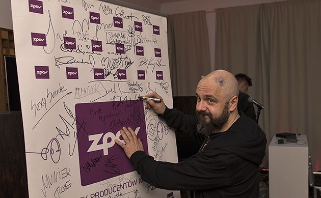 Solowa płyta Arka Jakubika
