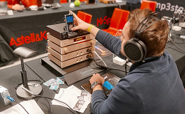 Strefa słuchawek na Audio Video Show 2019