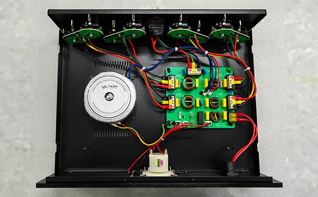 TAGA Harmony PC-7000