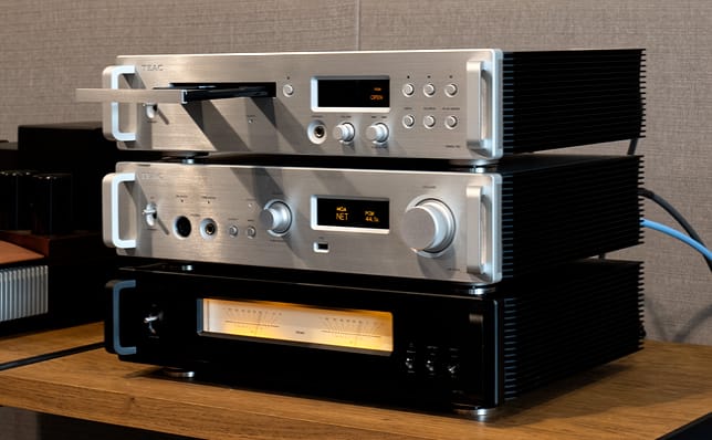 TEAC Reference 701 w Q21