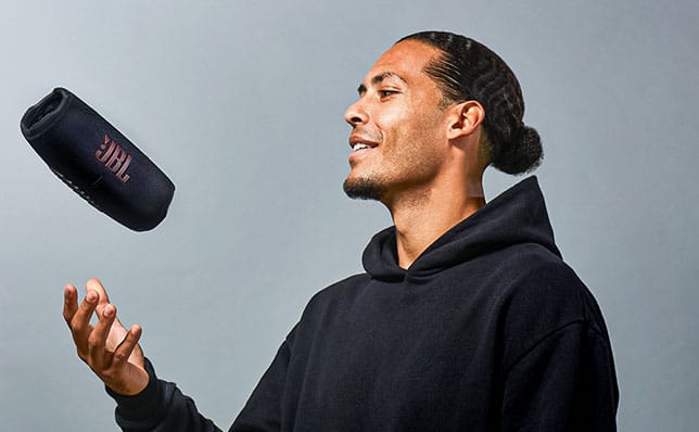 Virgil Van Dijk z JBL
