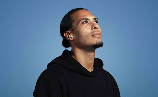 Virgil Van Dijk z JBL