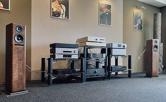 System setero Xavian i Bladelius w Q21