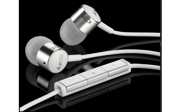 AKG K375