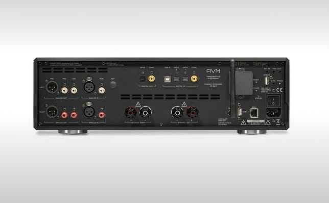 AVM Ovation CS 8.3 Black Edition