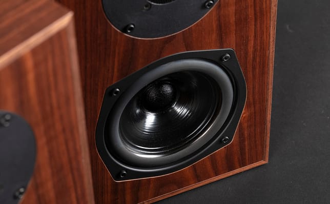 Falcon Acoustics M10