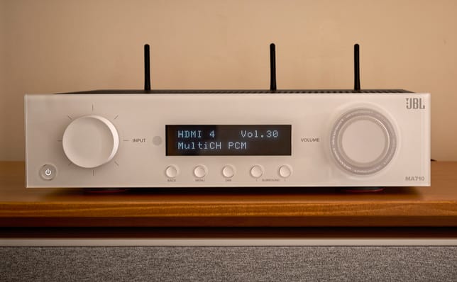 JBL MA710