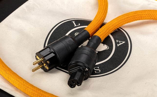 Luna Cables Orange AC Power