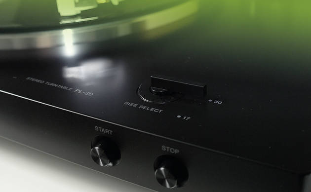 gramofon Pioneer PL-30