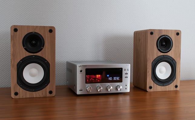 TAGA Harmony HTR-1000CD v.2