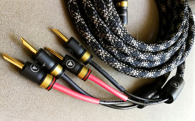 ViaBlue SC-2 Single-Wire T8 Banana